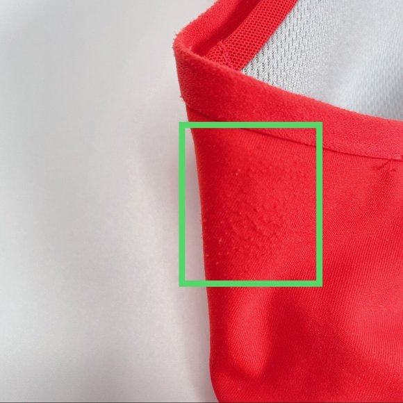 Reebok Red PlayDry Cross Back Mesh Full Support Size S - Picture 11 of 11